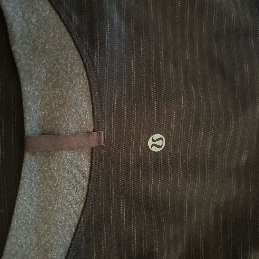 Lululemon Define Jacket - Picture 4 of 6